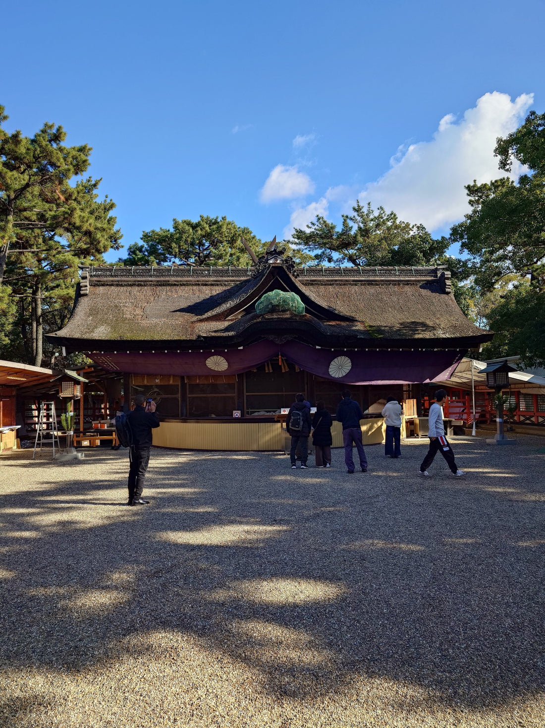 Sumiyoshi Taisha in Osaka: Schrein, Brücke und Tradition
