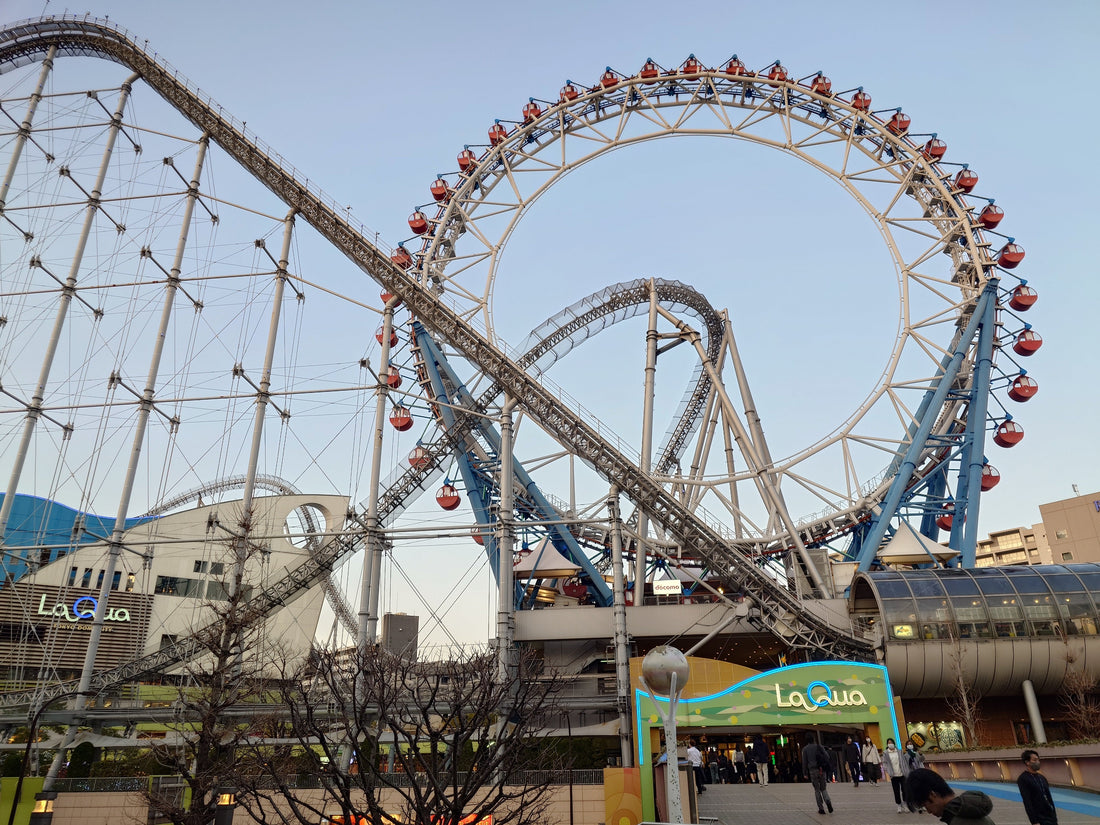 Riesenrad Big O und Achterbahn Thunder Dolphin im Tokyo Dome City