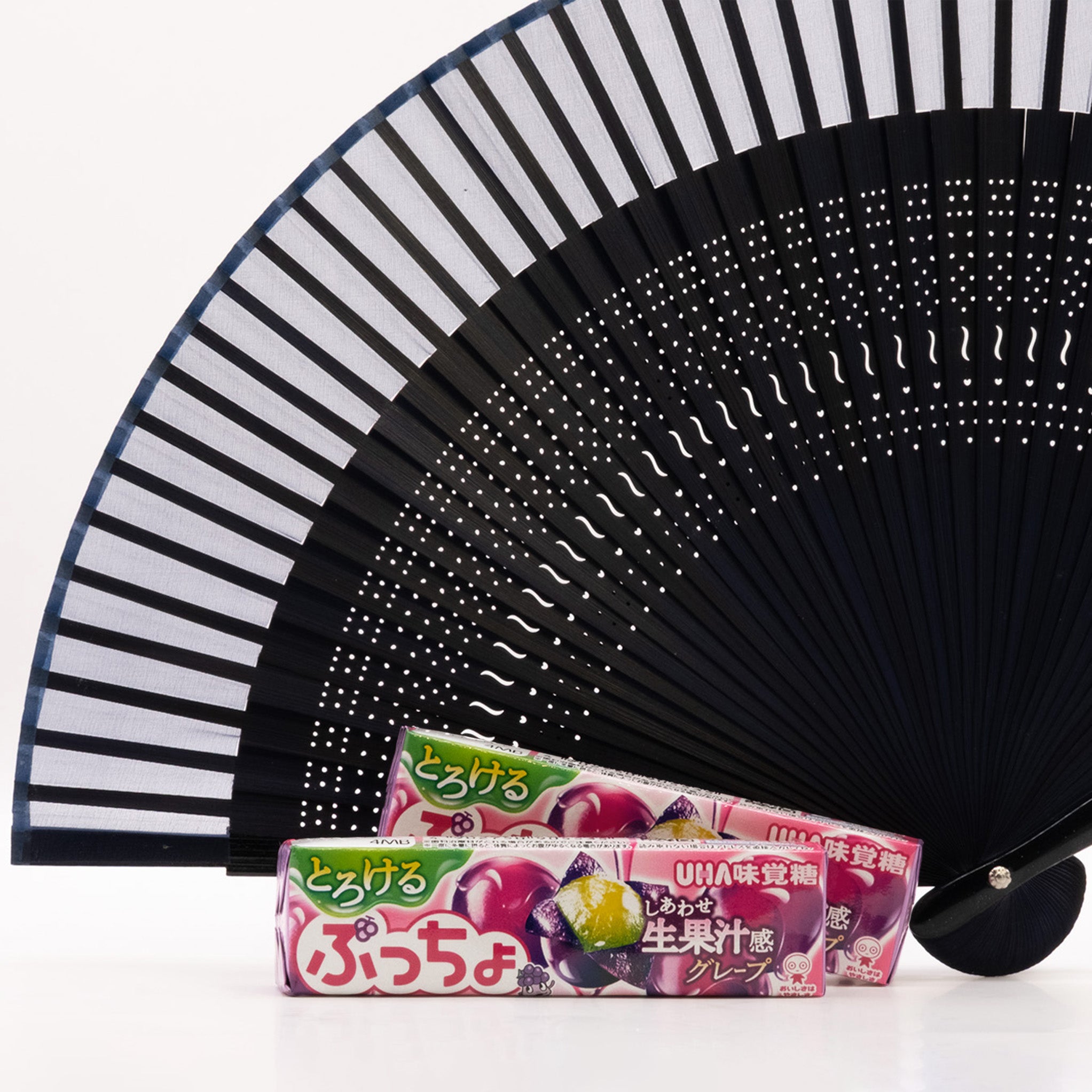 UHA Puccho Kaubonbon Traubengeschmack